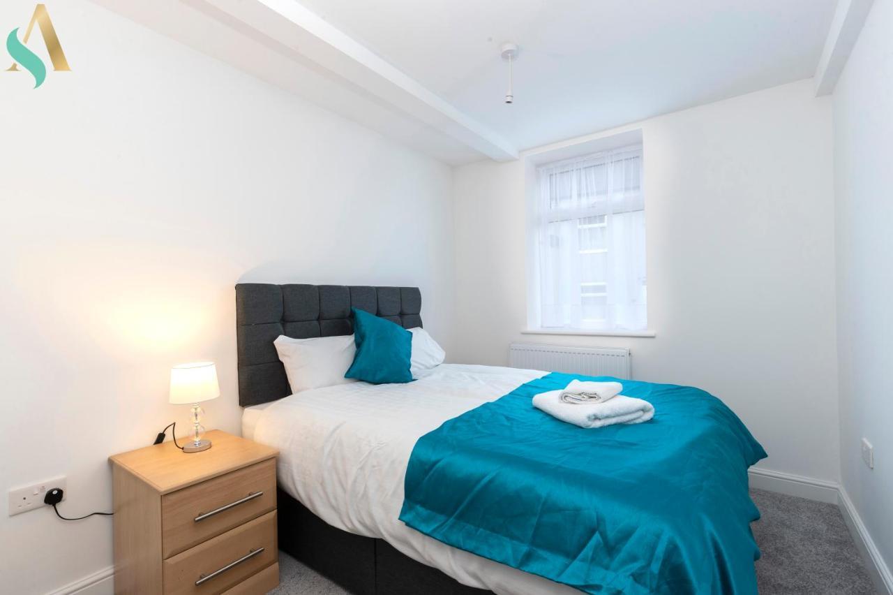 Globe Apartments Гисбъро Екстериор снимка